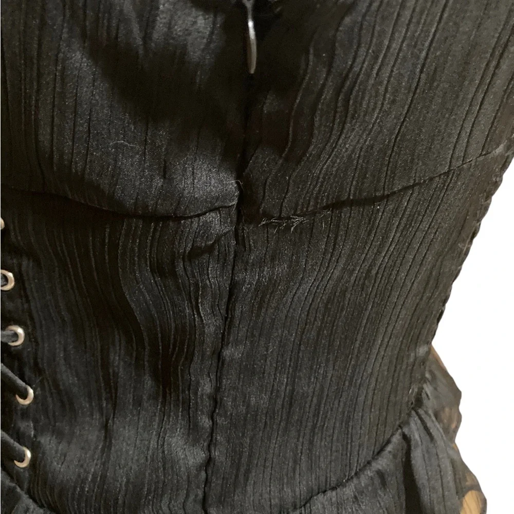Do & Be women’s one shoulder black blouson style corset top. - Picture 11 of 14